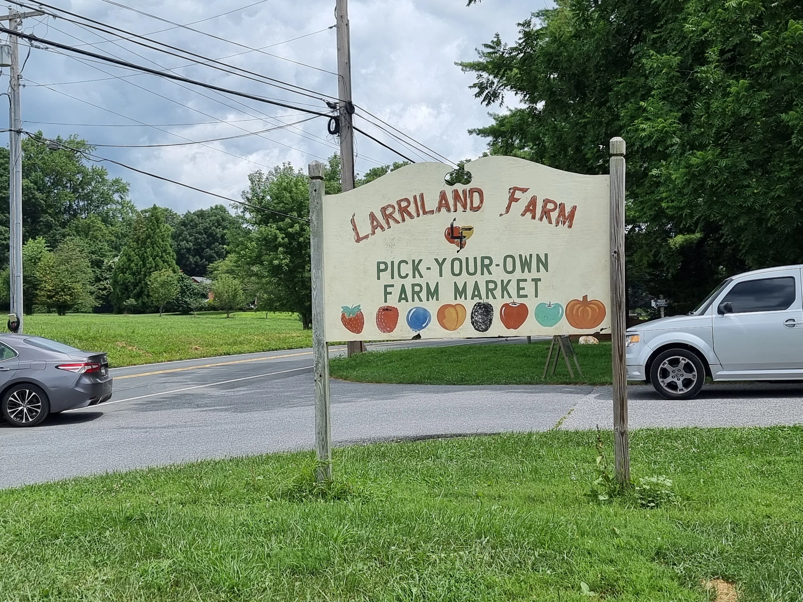 Larriland August 2025